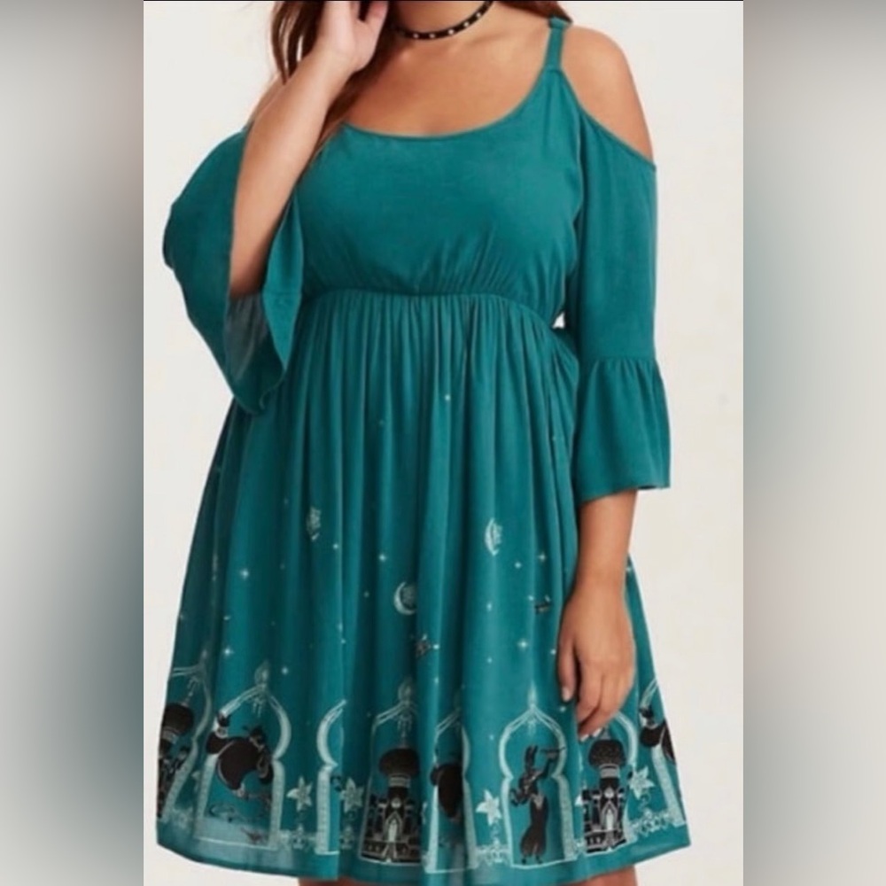 DisneyXTorrid Aladdin Print Cold Shoulder Dress - Torrid Size 3 (22-24, 3X)